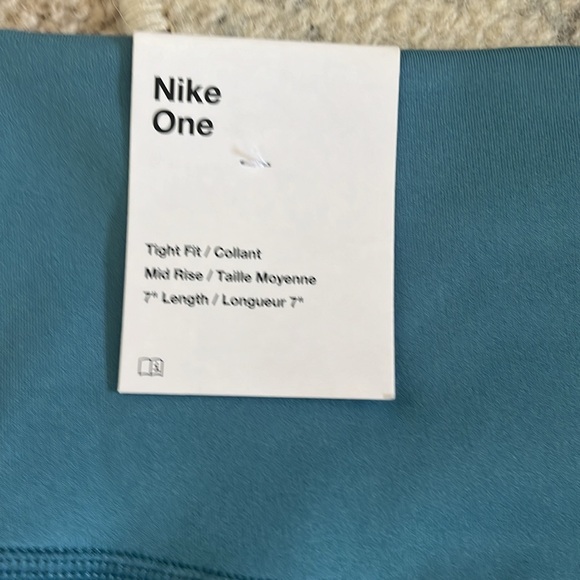 NWT bike shorts - Picture 3 of 5